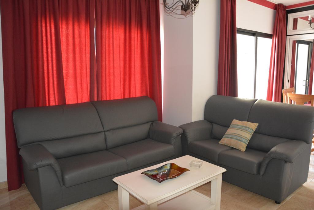 Apartamentos Mediterraneo Marbella Exterior photo