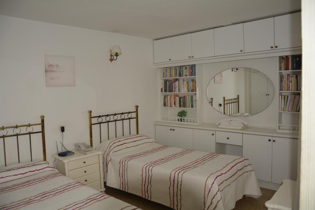 Apartamentos Mediterraneo Marbella Exterior photo